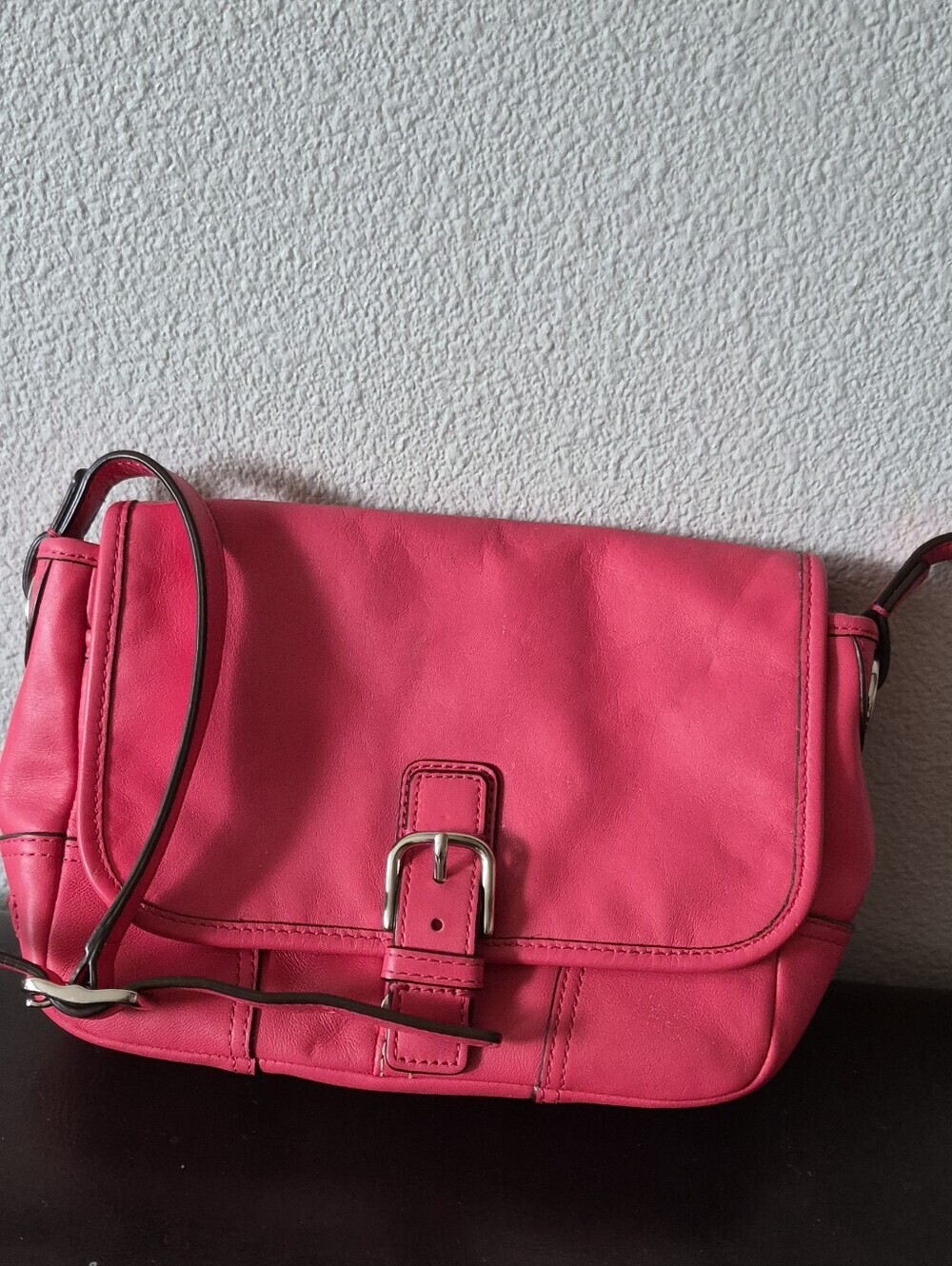 COACH Vintage Y2k Hadley Field Bag in a vibrant strawberry pink color.